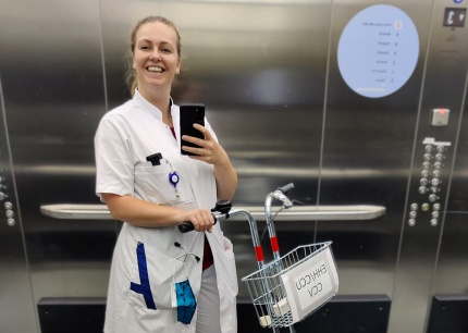 Tirza in witte jas (2)