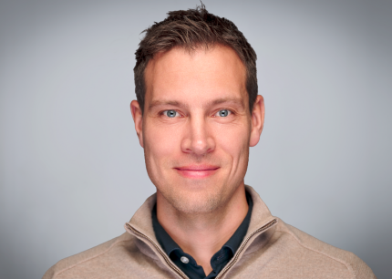 Nick Besselink KIN WEB Home BG