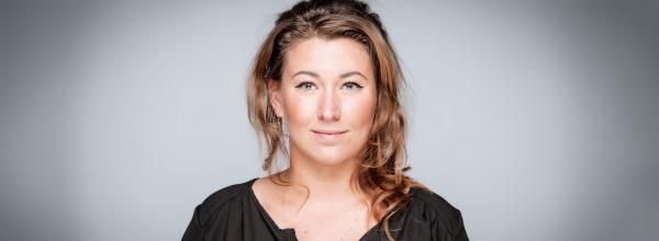 KIN 18 WEB Groot SharonaVanEs.png